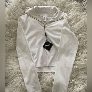 NWT!!Womens long sleeve cropped shirt